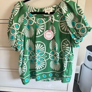 Umgee Green and White Patterned Blouse NWT